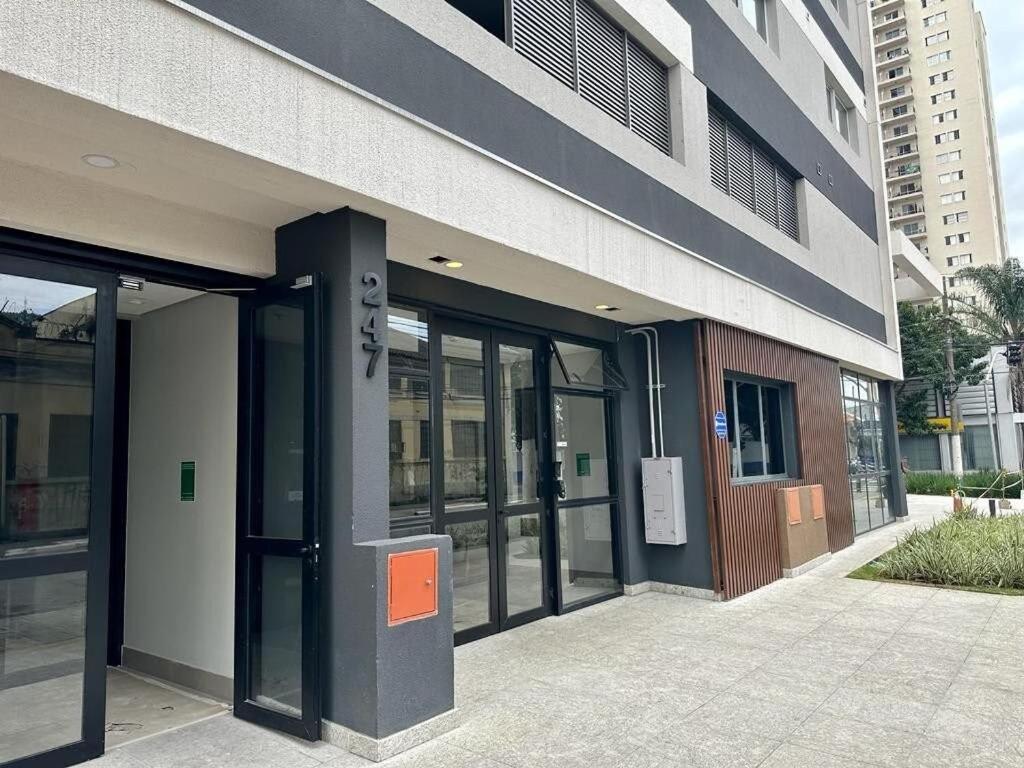 Majestoso Studio No Metro Belem/h. Cema - Com Ar Apartment